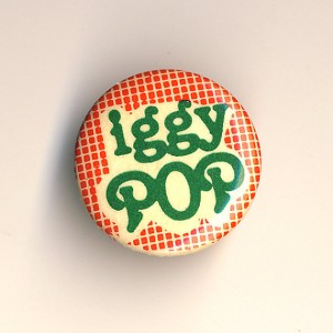 Iggy Pop badge vintage il 570xN.376144634 dc72 300x300 Badge Iggy Pop