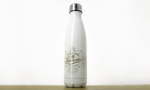 Gourde 500ml blanche.
Visuel : 'Logo Laboratoire Labourde vintage avec fleurs et motifs couleur or'.