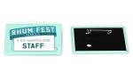 Panachage de badges rectangles 68x45mm avec pelliculage mat.
Visuel : 'Rhum Fest, Marseille, 4 et 5 Novembre 2018, STAFF.'
