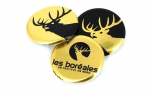 Panachage de badges ronds 38mm sur or.
Différents visuels : 'Logo Les Boréales, un festival en nord.'