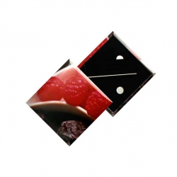 badges losange personnalisés 52mm x 52mm avec attache aimantée double