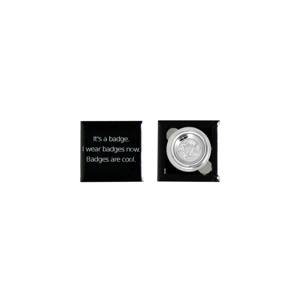 Badges Carrés Personnalisés 25mm x 25mm avec Attache Aimantée Simple